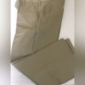 Red cap women’s work pants size 8